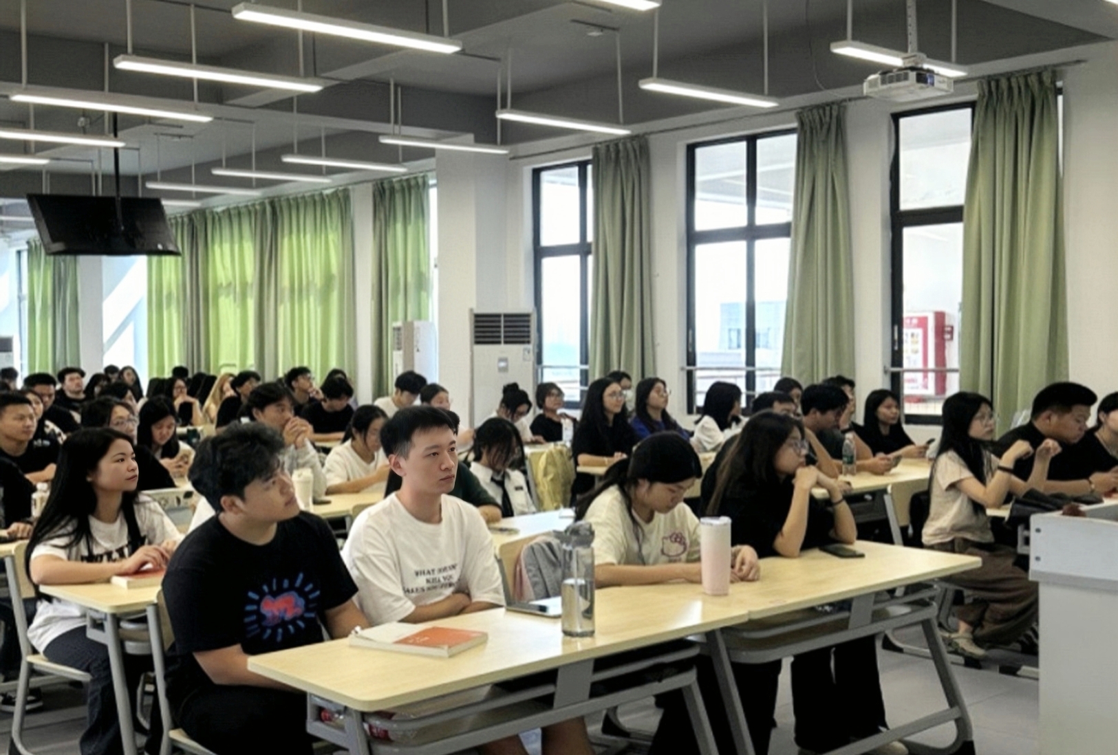 微信图片_20250406021311.jpg